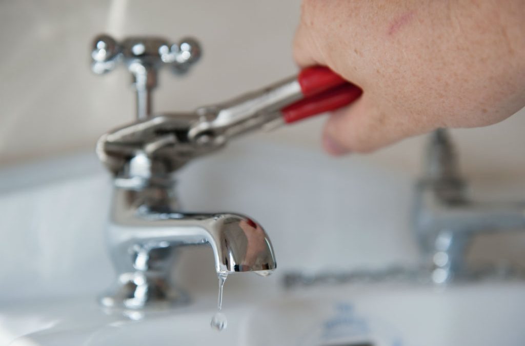 How To Fix A Leaking Tap