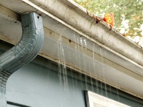 leaking gutter